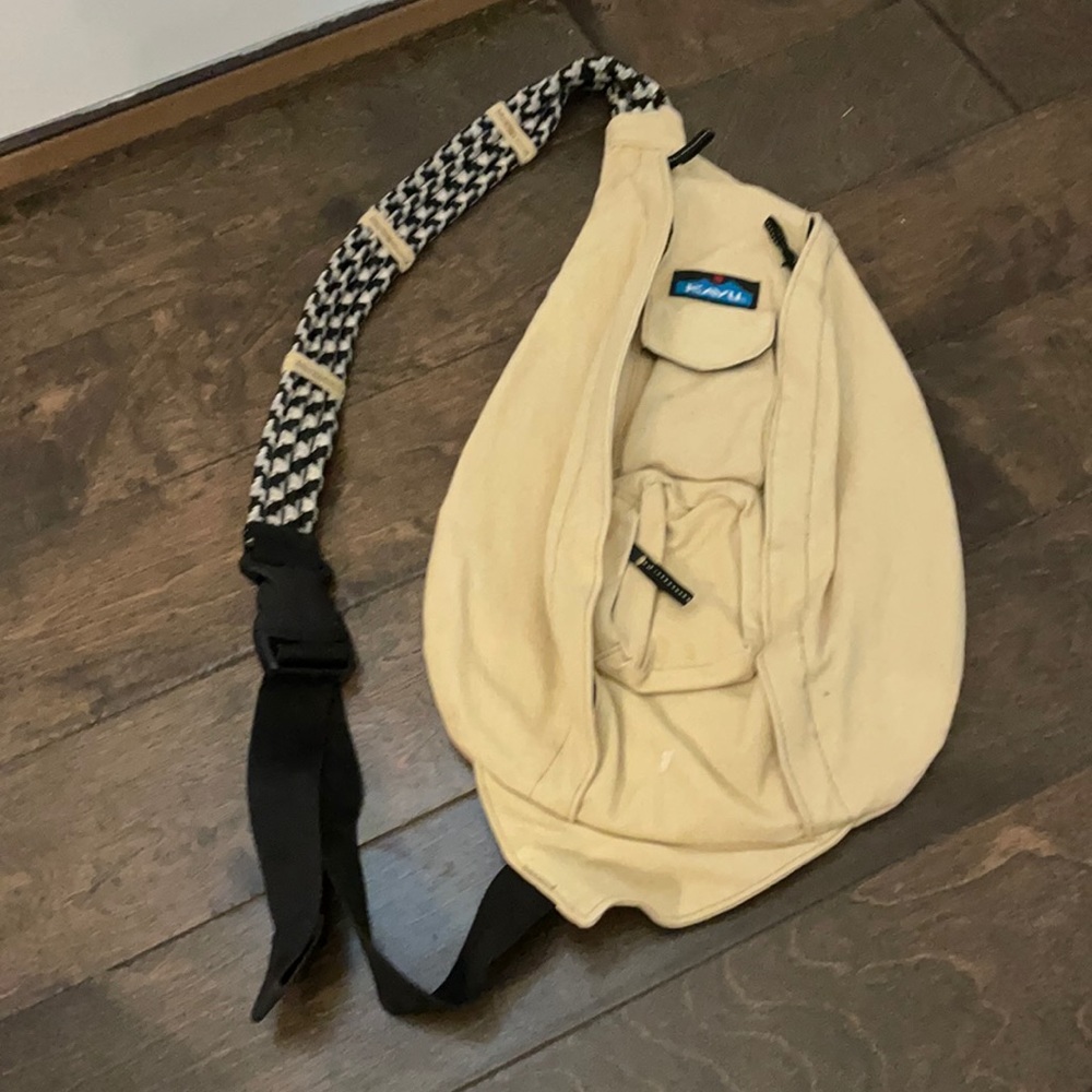Kavu Crossbody purse